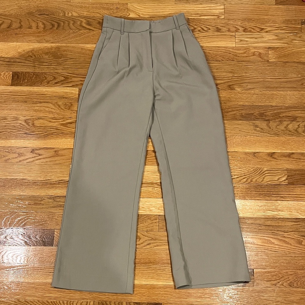 Abercrombie & Fitch Women's Wide Leg Khaki Pants